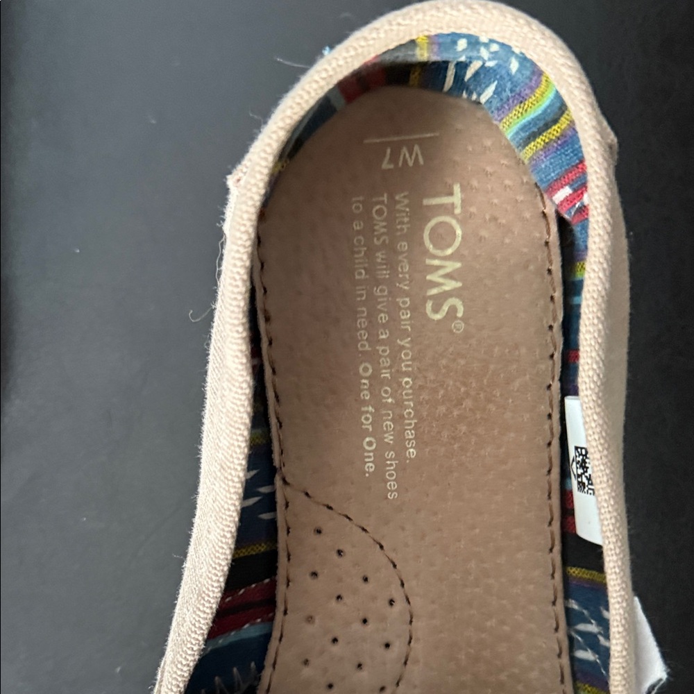 TOMS Beige Moccasins - Picture 3 of 4